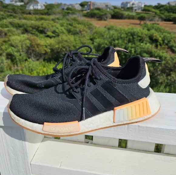 Adidas NMD R1 Running Sneakers Shoes Black Peach Size 9 - Picture 11 of 12